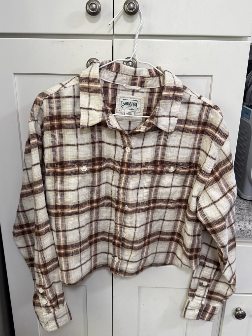 American Eagle Outfitters Brown & Cream Plaid Button-Down Shirt